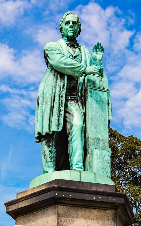 Statue af Hans Christian Ørsted